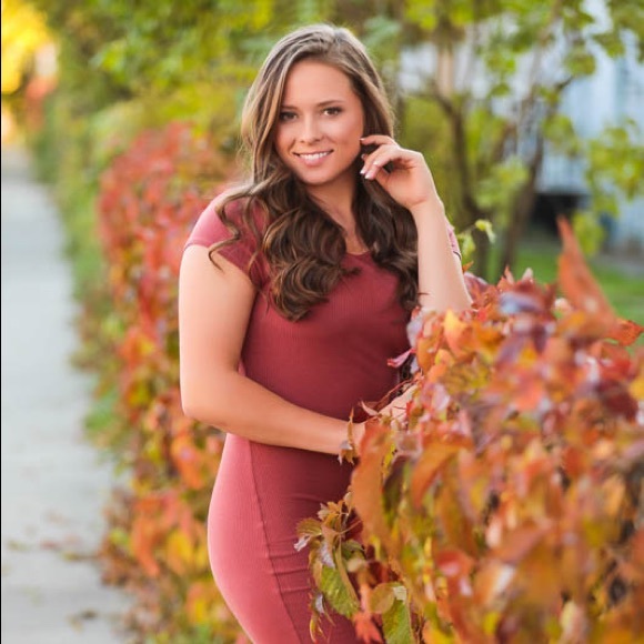 Meet your Posher, Kirsten - Picture 1 of 1